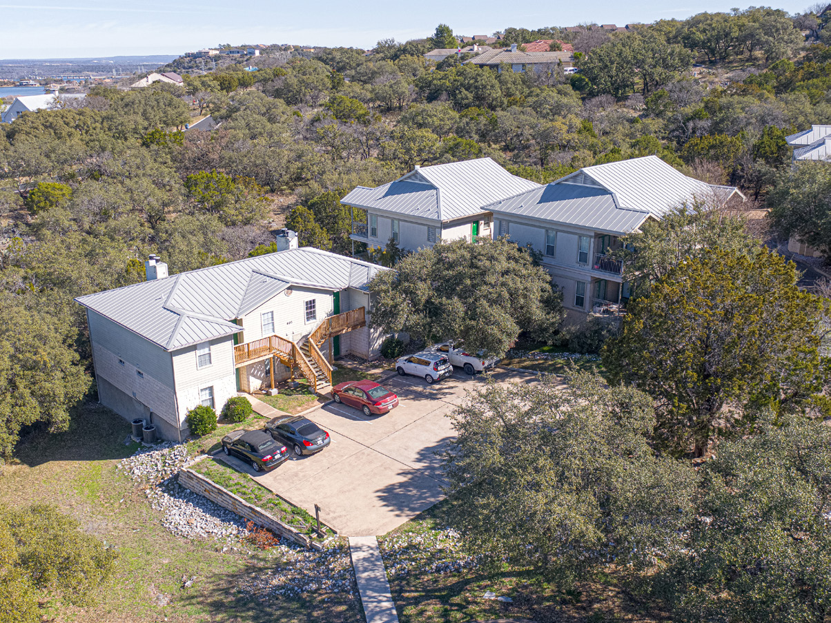 Aerial close-up view of Baycliff apartment buildings